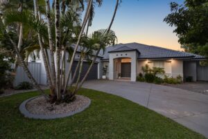 5 Skipper Place, Twin Waters, QLD 4564